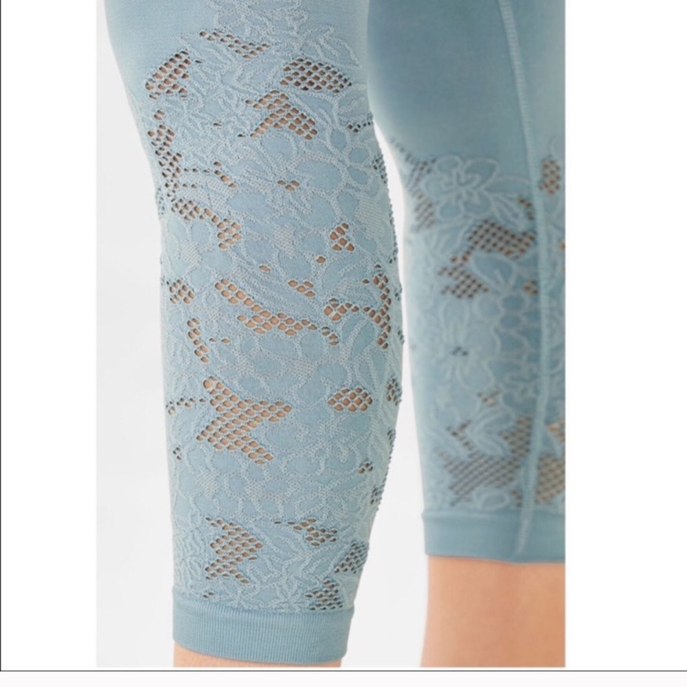 Fabletics Power Hold Seamless Cropped Legging Pant - image 3